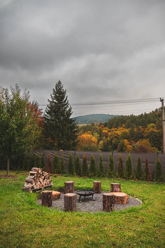 Ohniště na zahradě